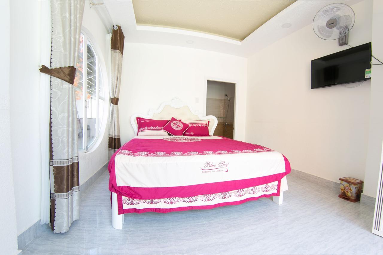 Queen Hostel Далат Екстер'єр фото